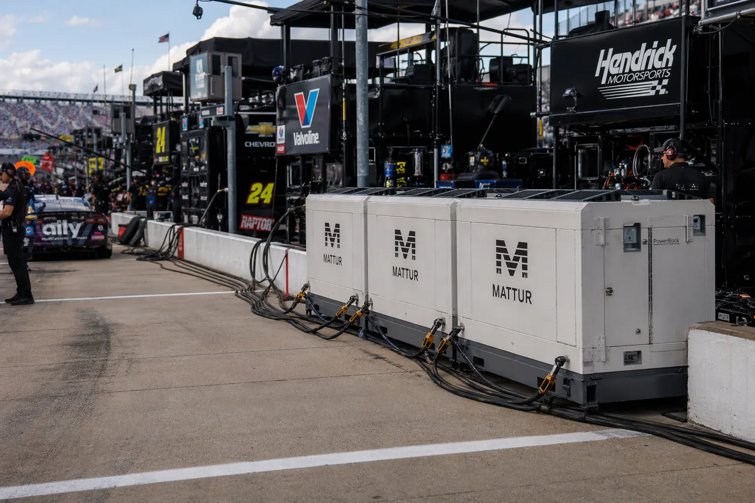 Mattur modular mobile power system deployed at a live event